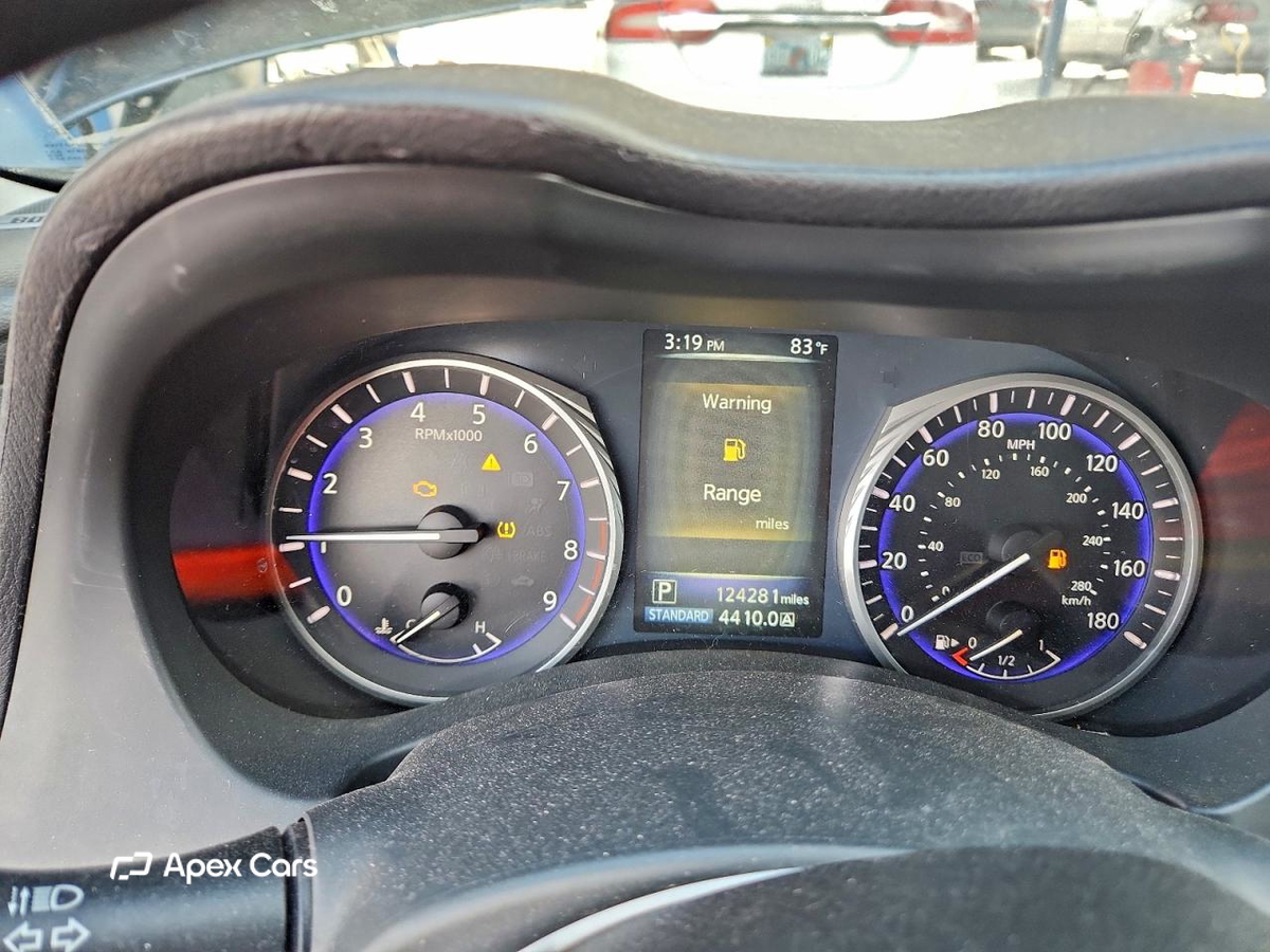 Infiniti Q50 2015