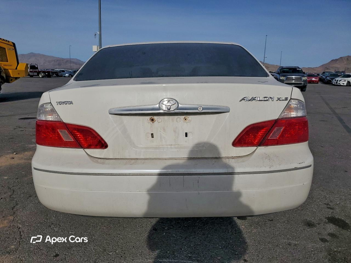 Toyota Avalon 2004