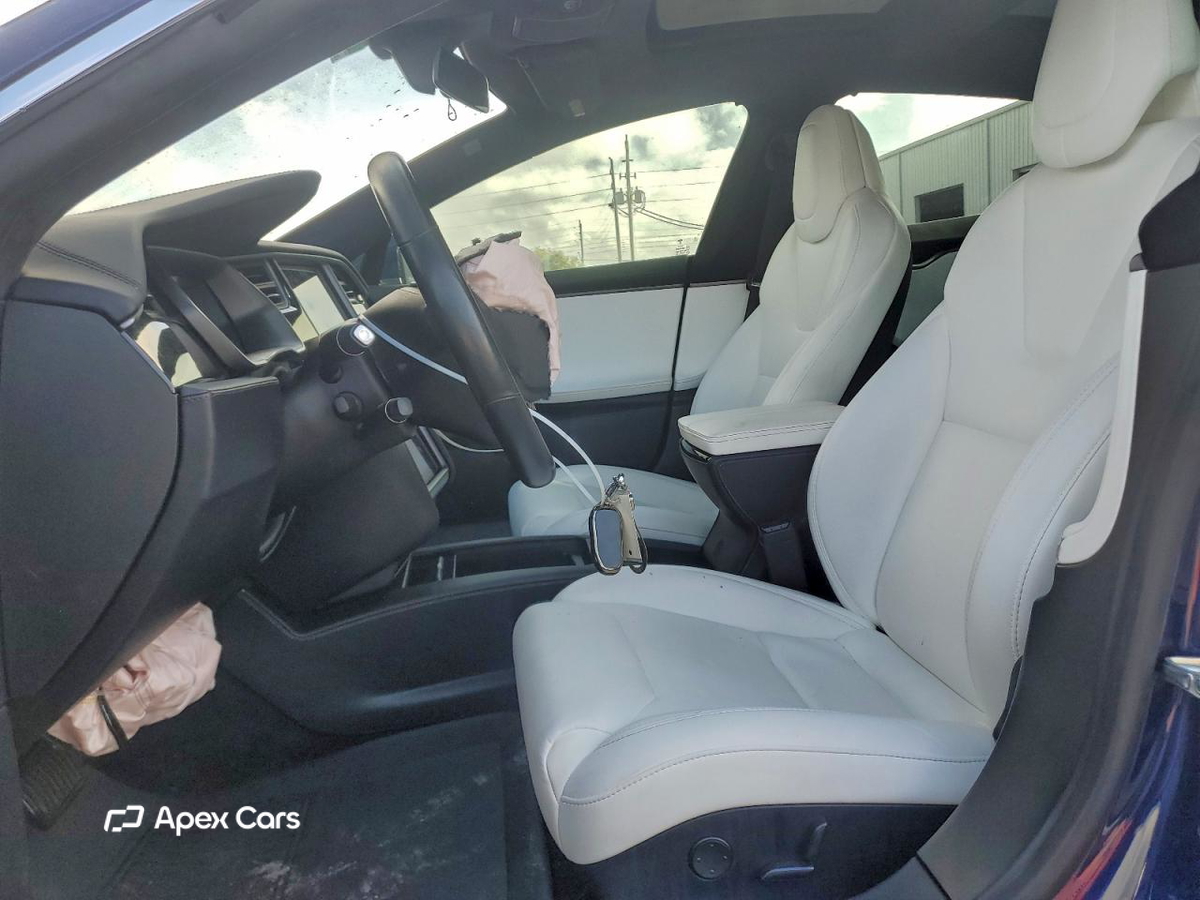 Tesla Model S 2018