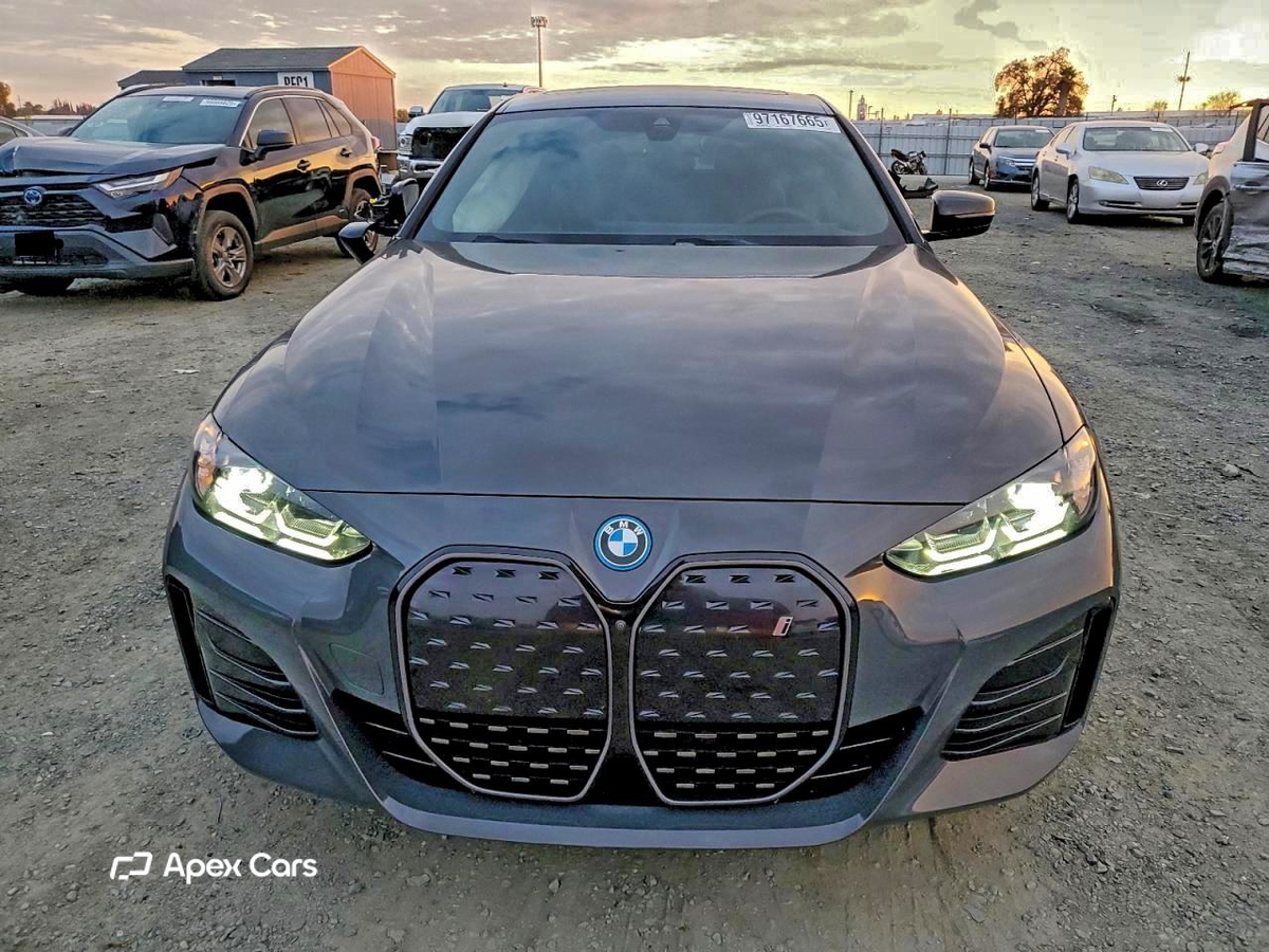 BMW i4 2024