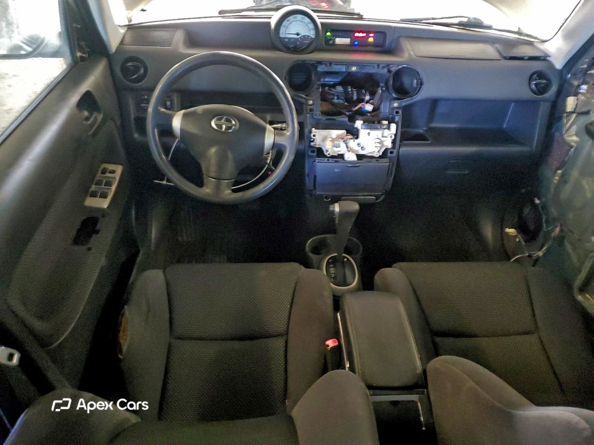 Toyota  2005