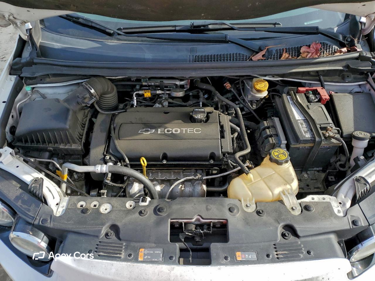Chevrolet Sonic 2015