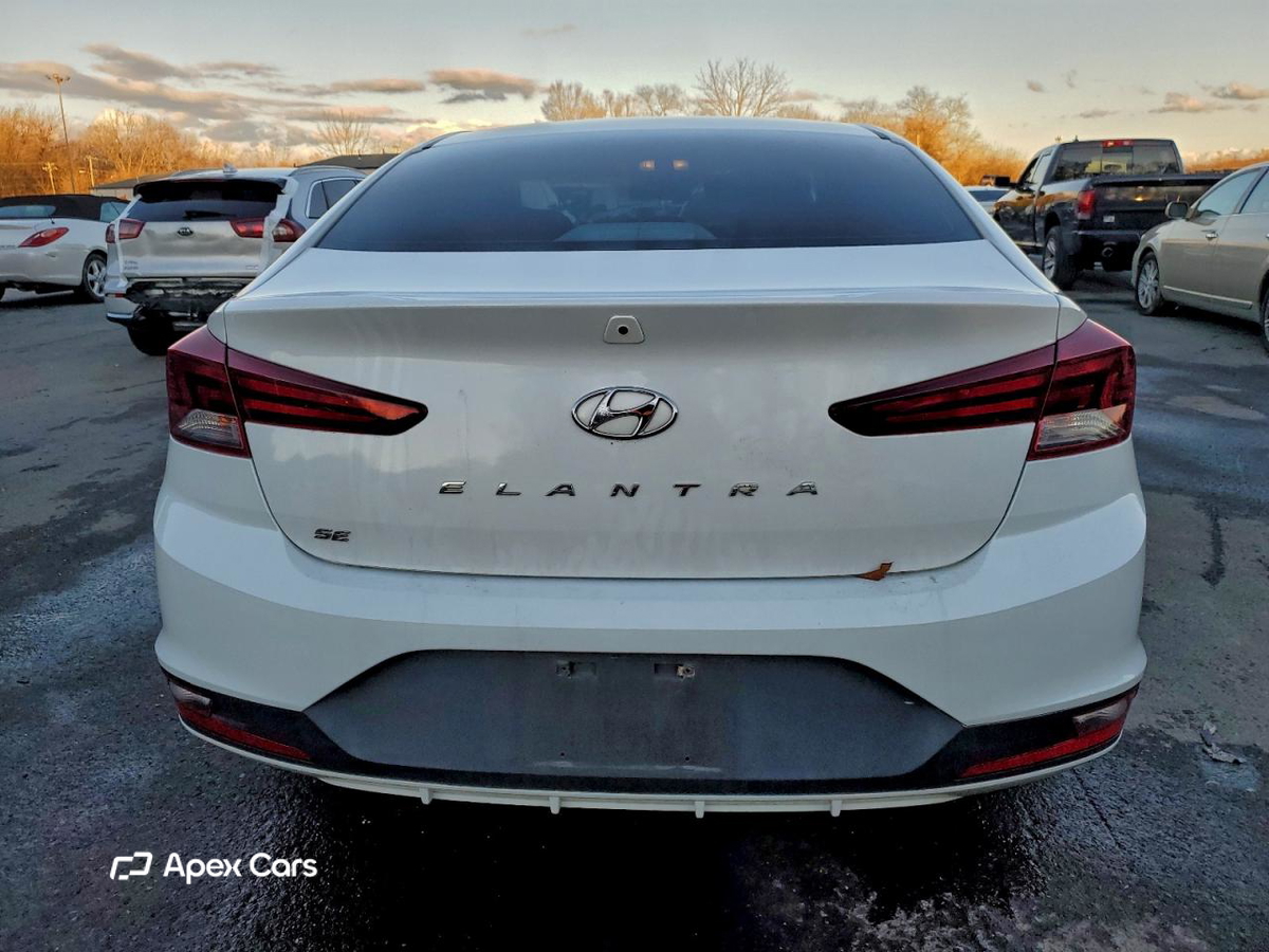 Hyundai Elantra 2020