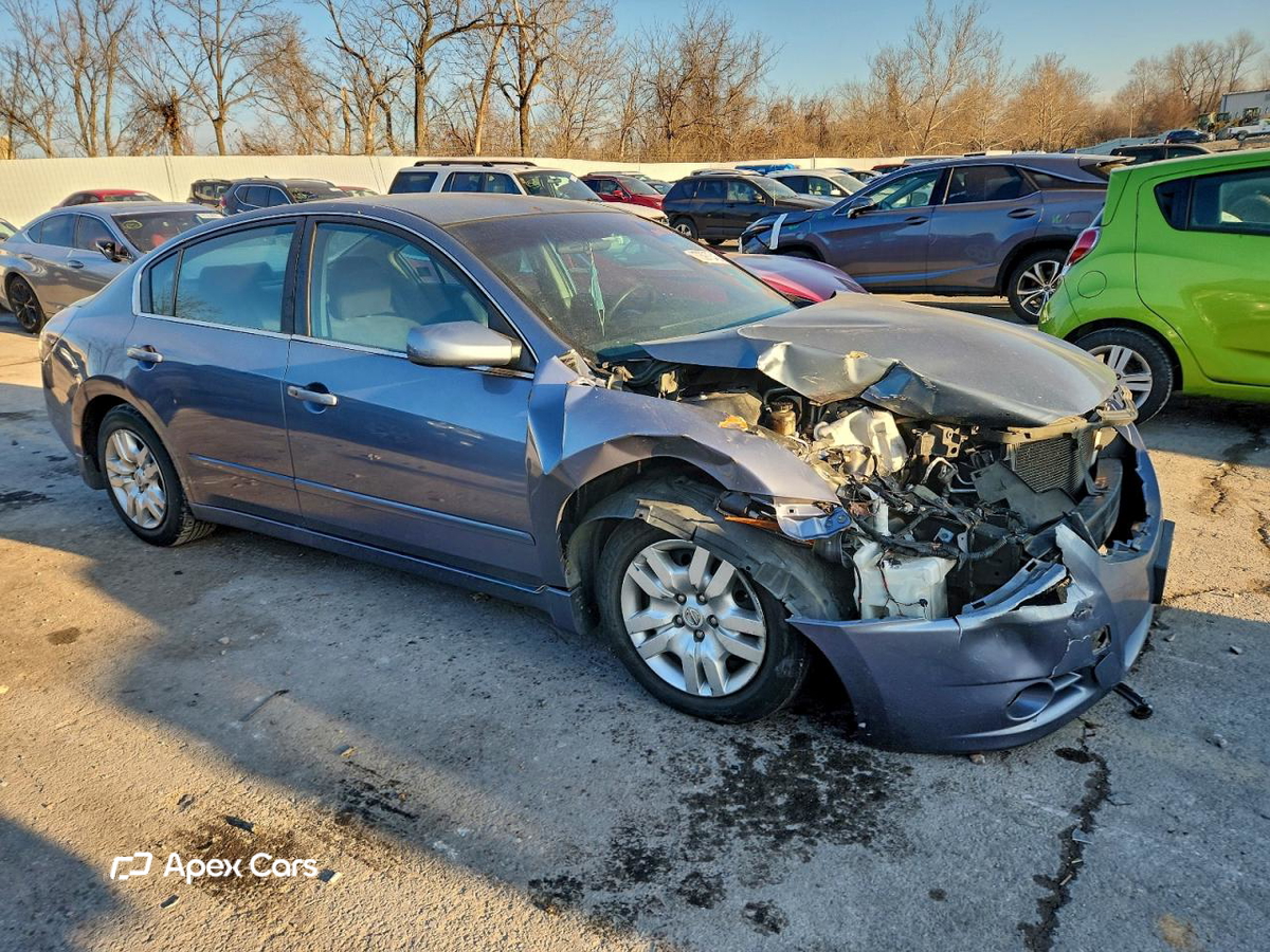Nissan Altima 2011
