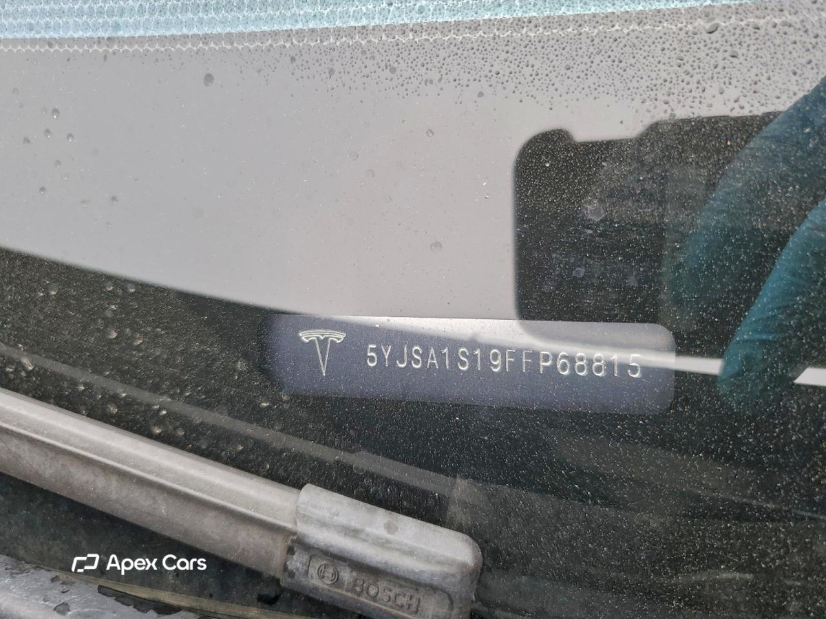 Tesla Model S 2015