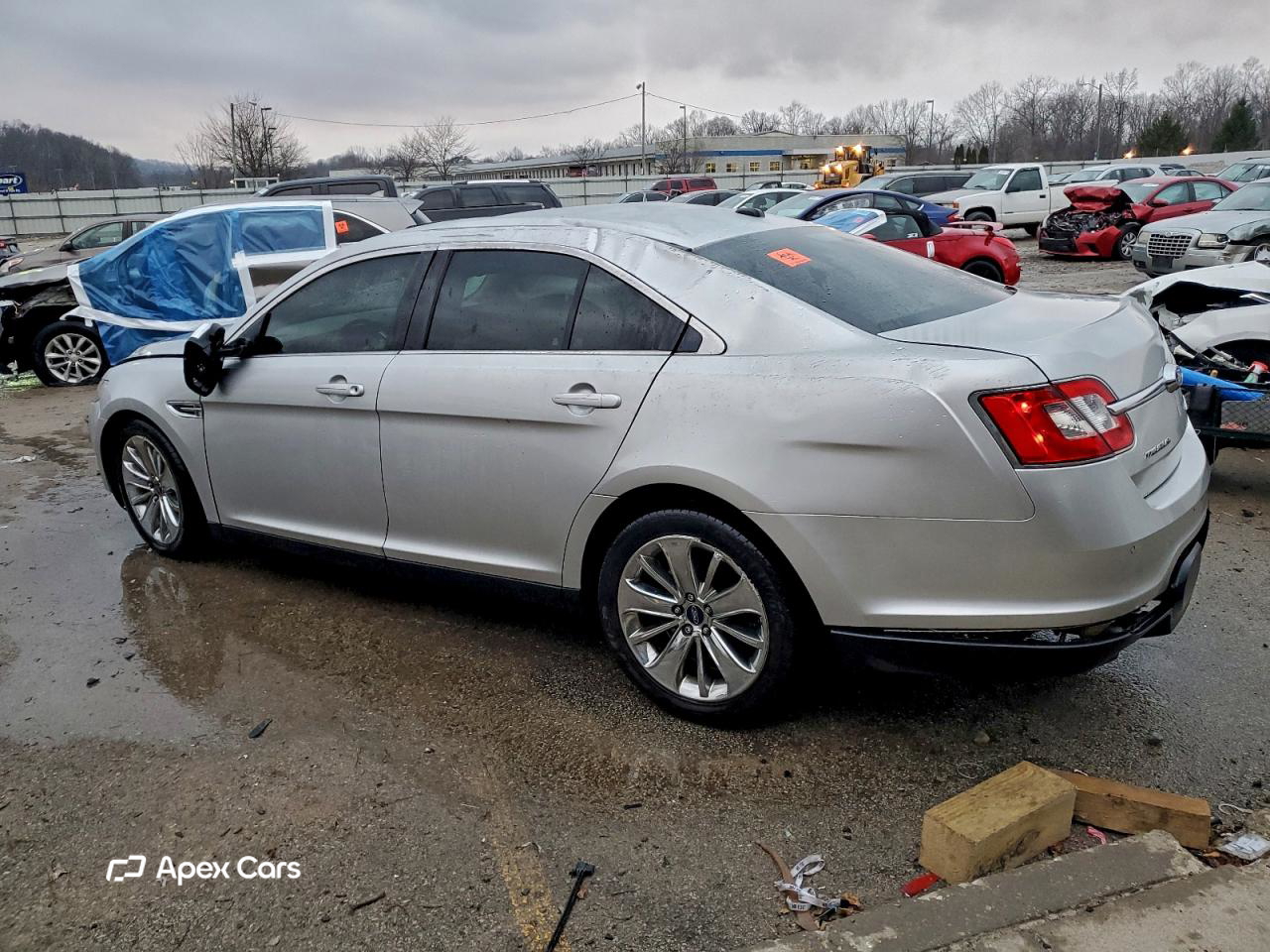 Ford Taurus 2011