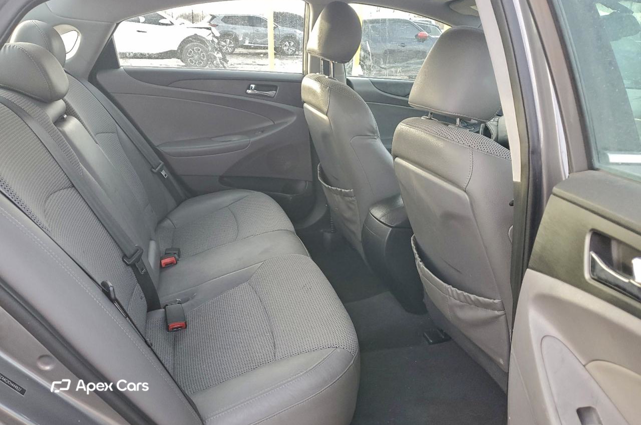 Hyundai Sonata 2012