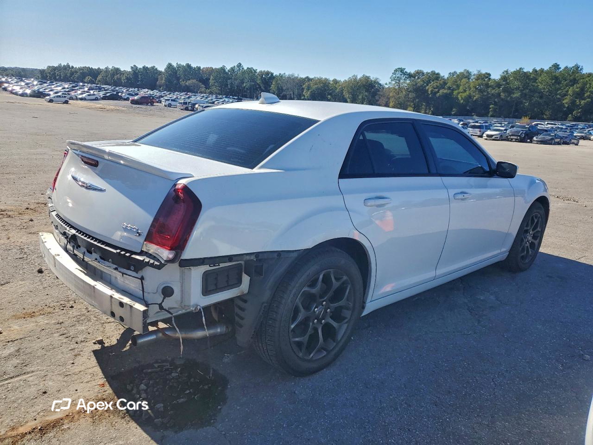 Chrysler 300 2020