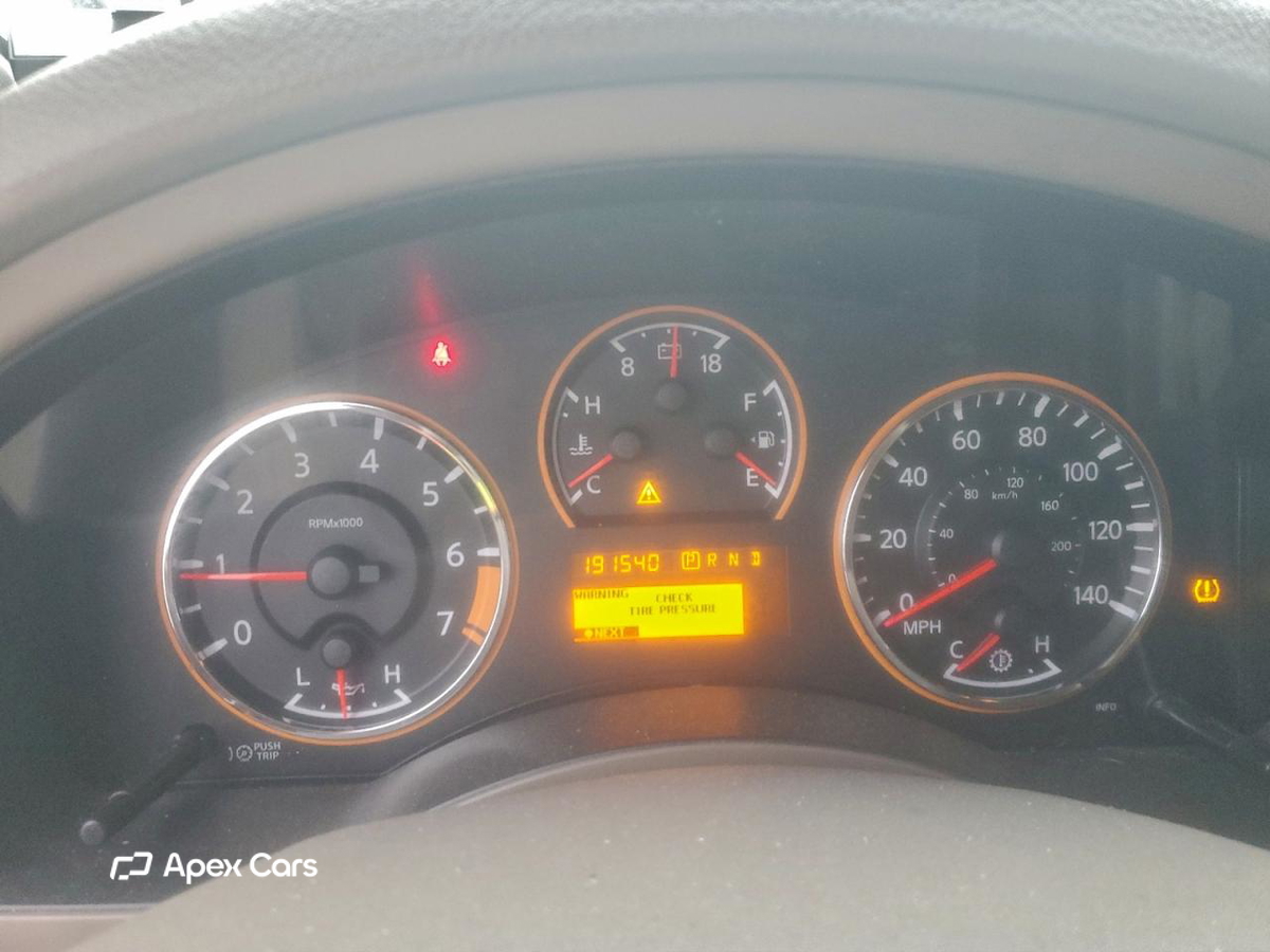 Nissan Armada 2015
