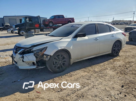 Nissan Altima 2017 - Zdjęcie 1 z 12