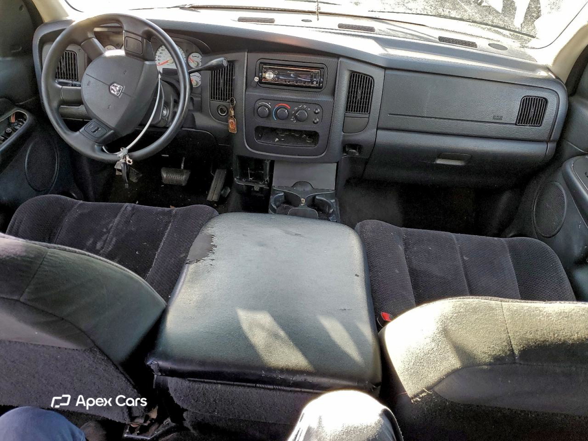 Dodge RAM 2004