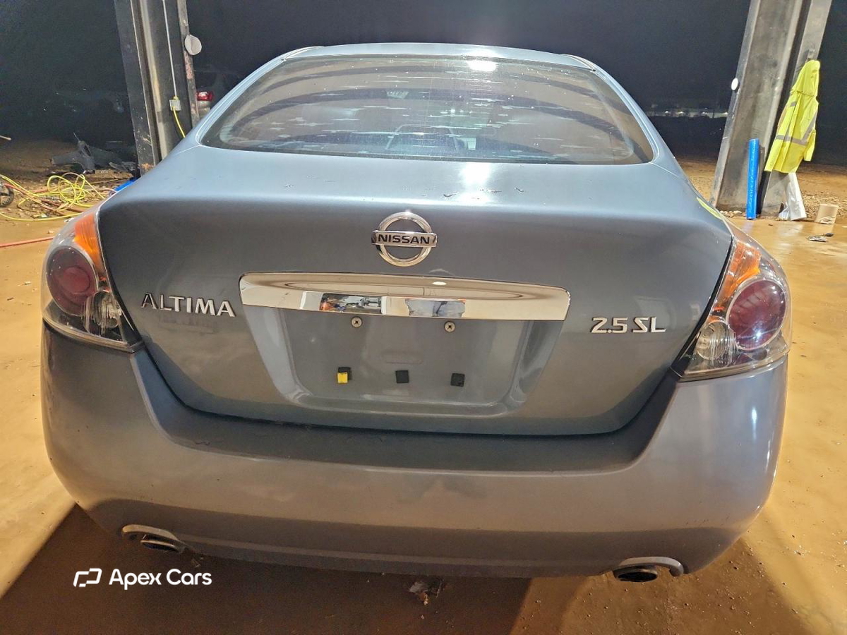 Nissan Altima 2012