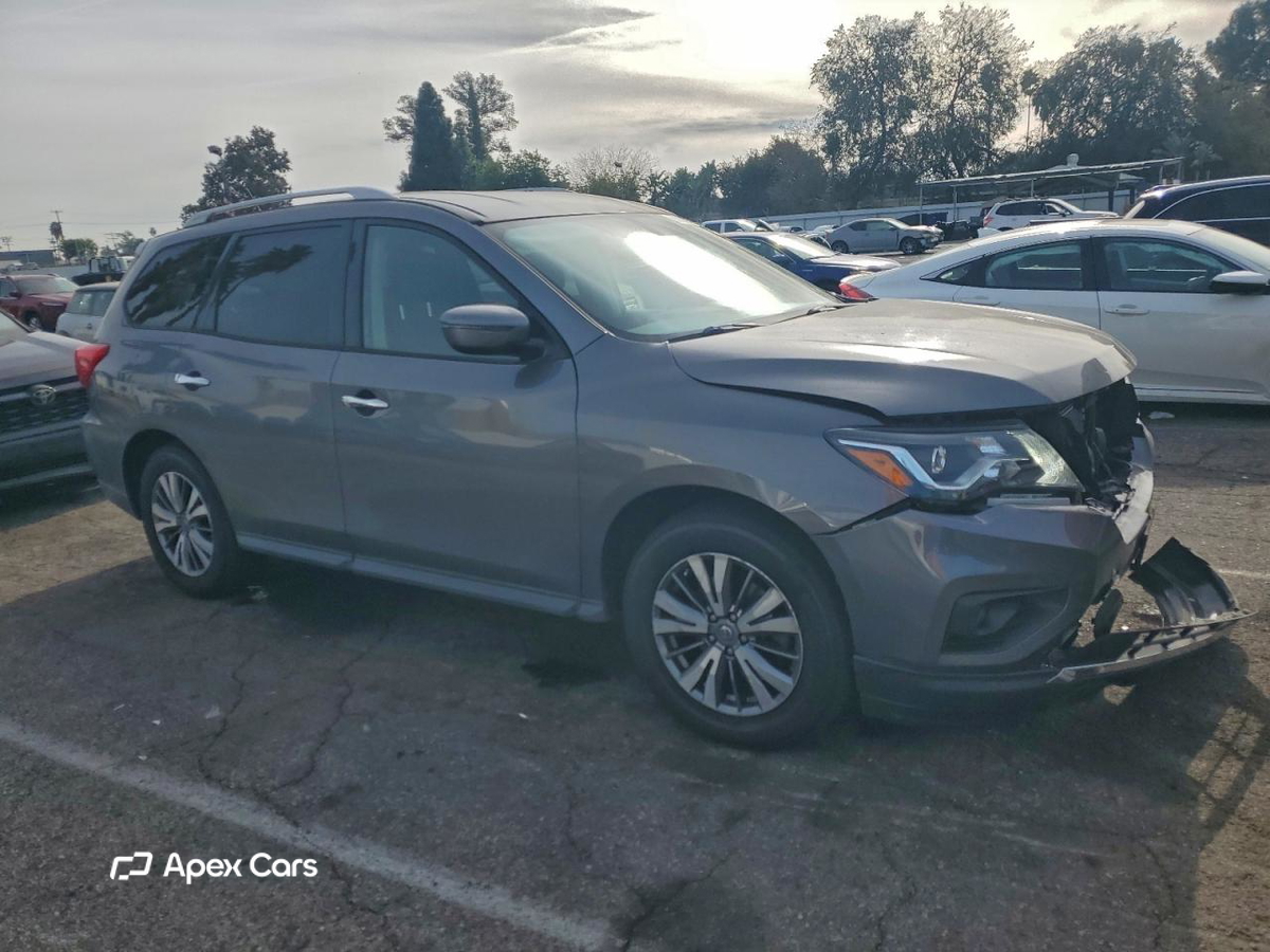 Nissan Pathfinder 2018