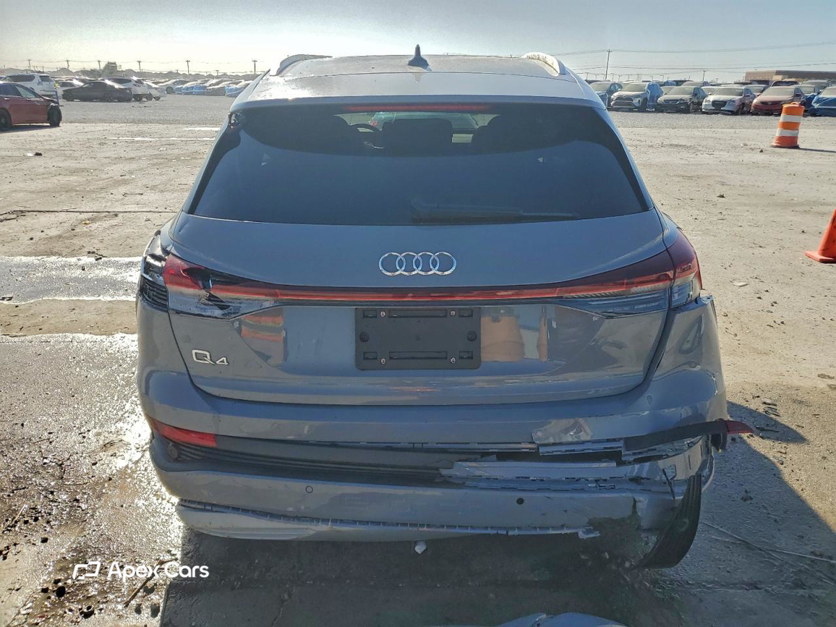 Audi Q4 e-tron 2025
