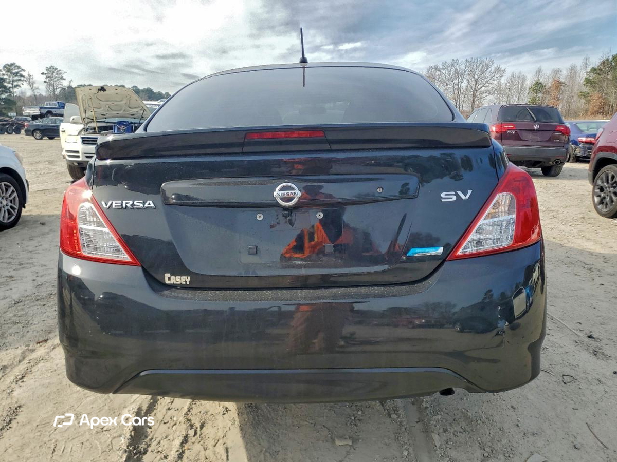Nissan Versa 2017