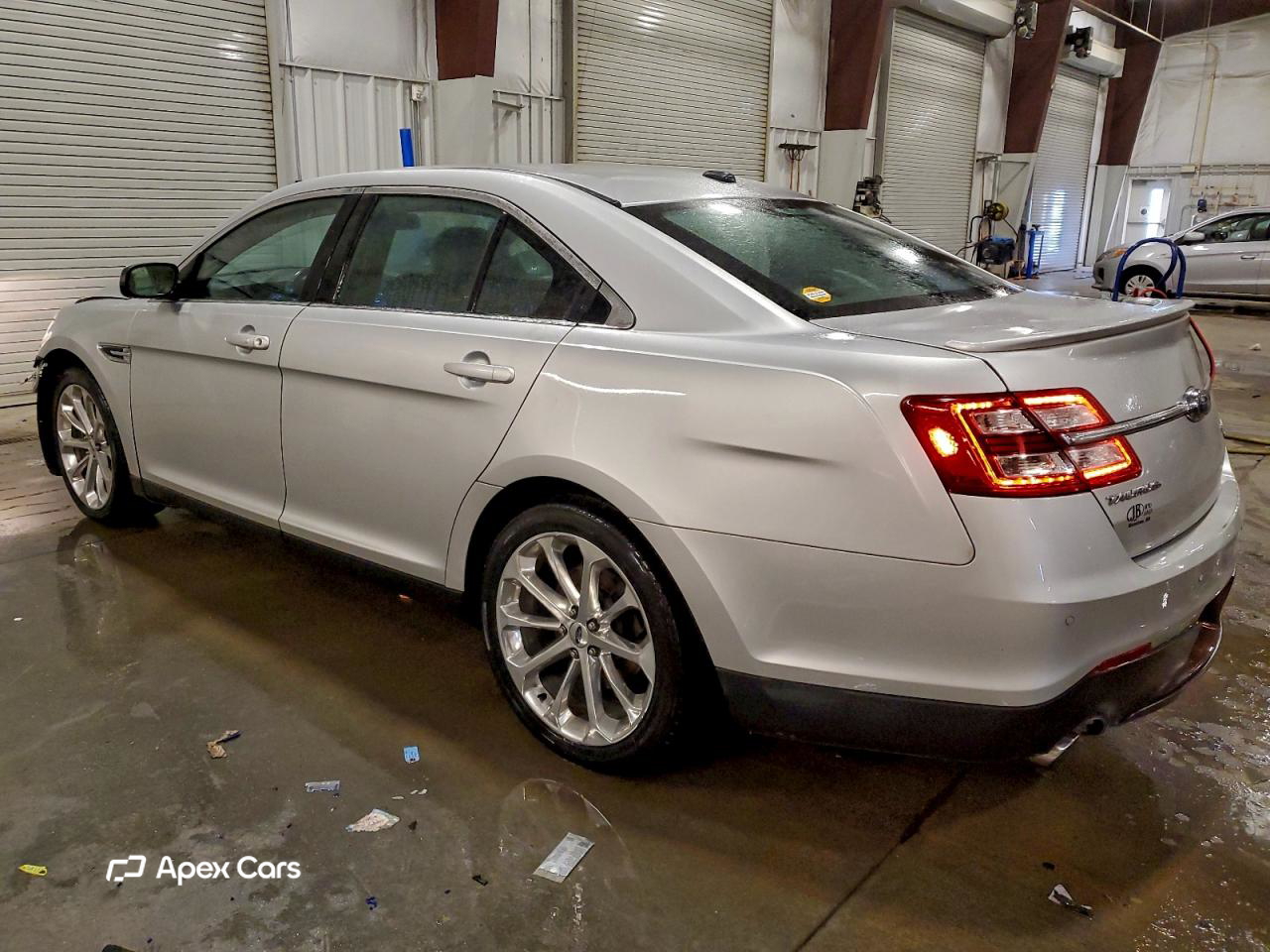 Ford Taurus 2017