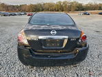 Nissan Altima 2010