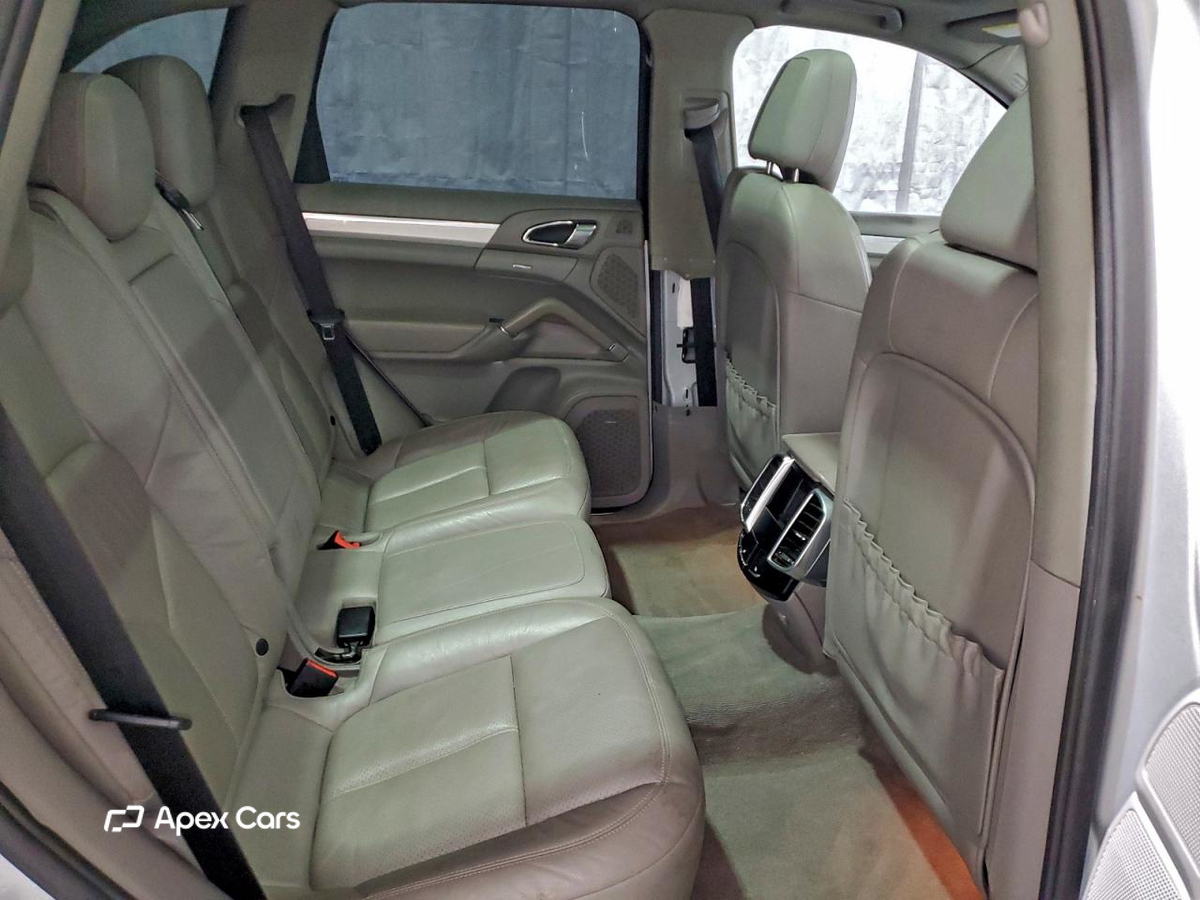 Porsche Cayenne 2012