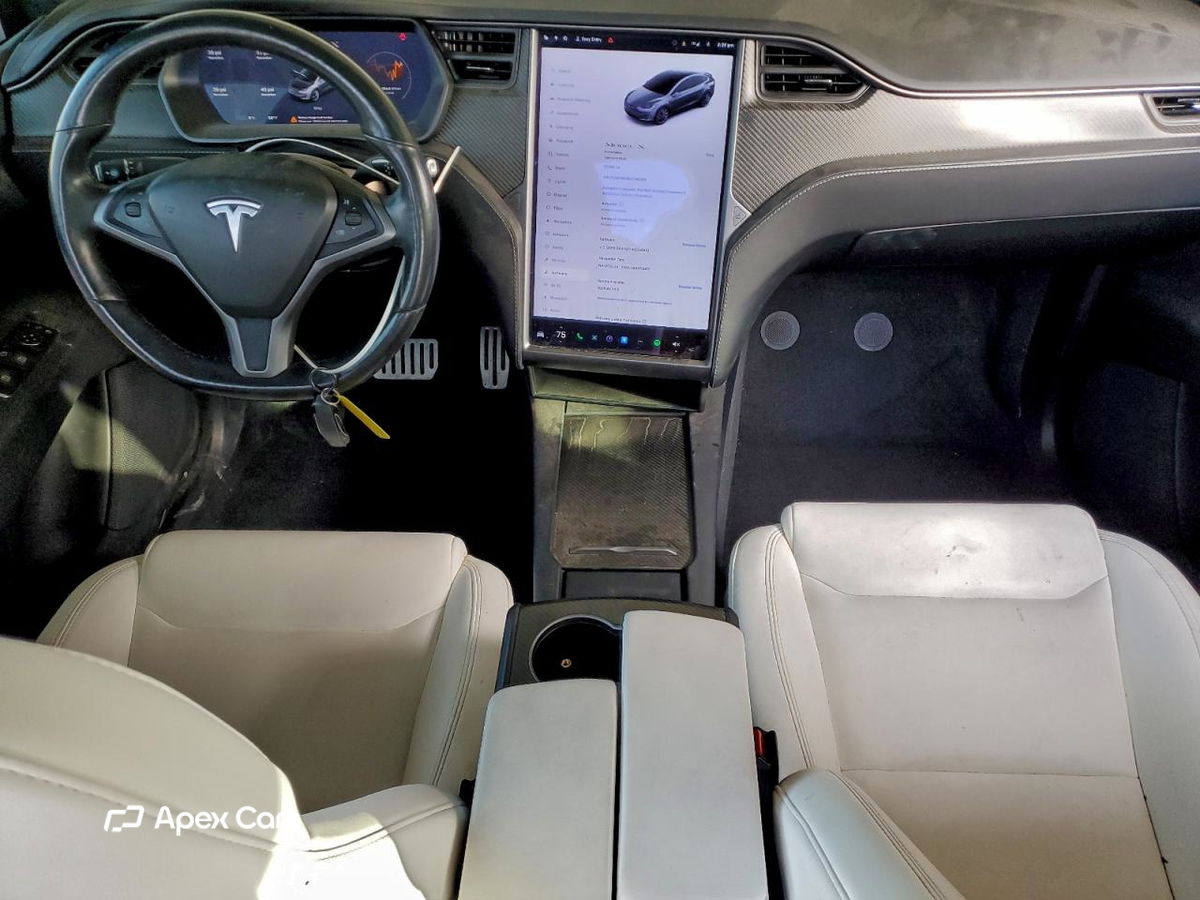 Tesla Model X 2020