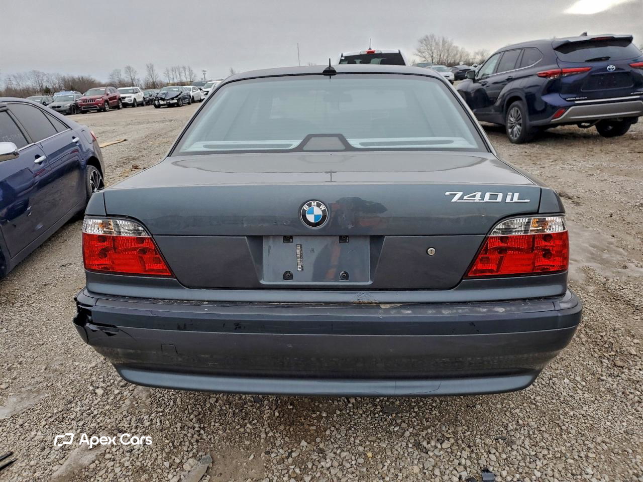 BMW Series 7 2001