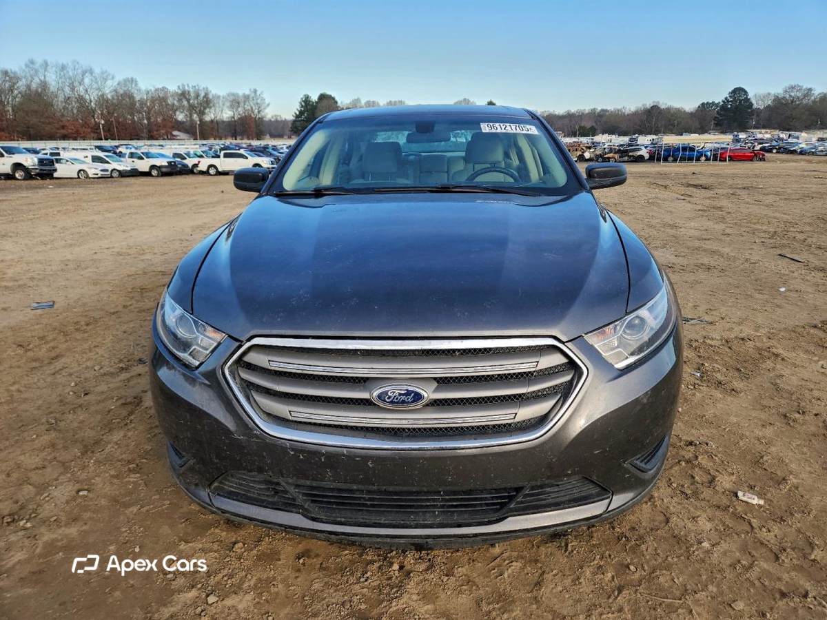 Ford Taurus 2015