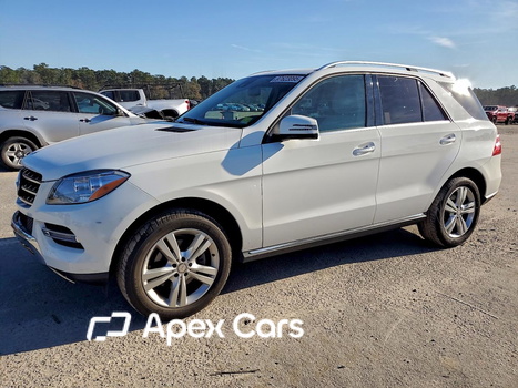 Mercedes-Benz  2015 - Image 1 of 13