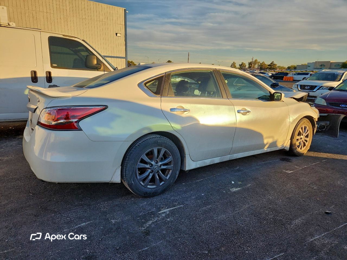 Nissan Altima 2015