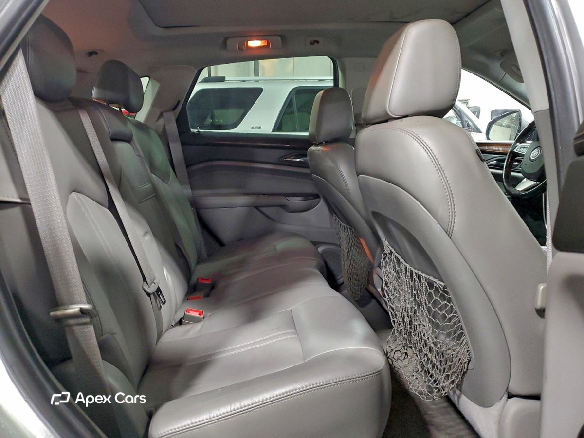 Cadillac SRX 2012