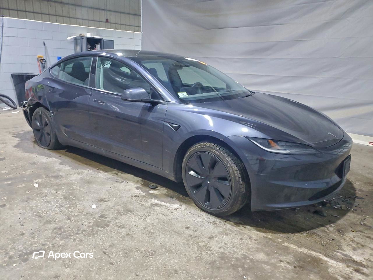 Tesla Model 3 2024