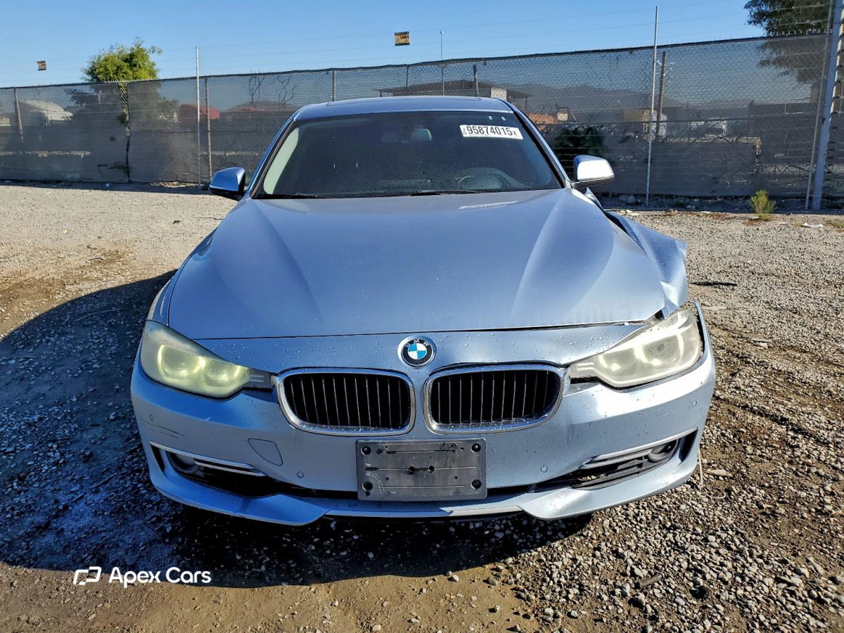 BMW Series 3 2012