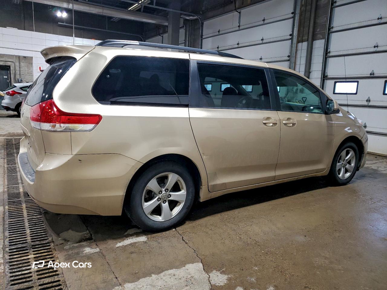Toyota Sienna 2011