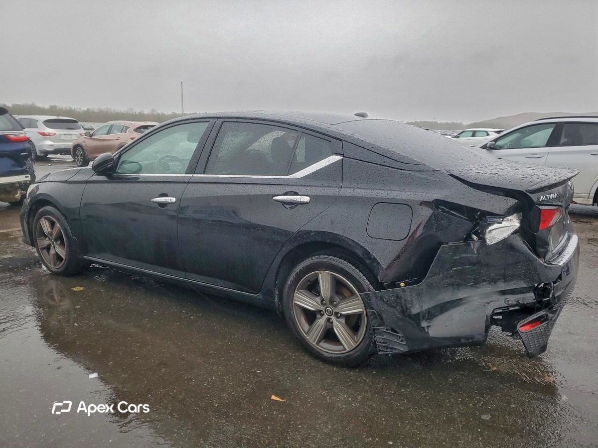Nissan Altima 2019
