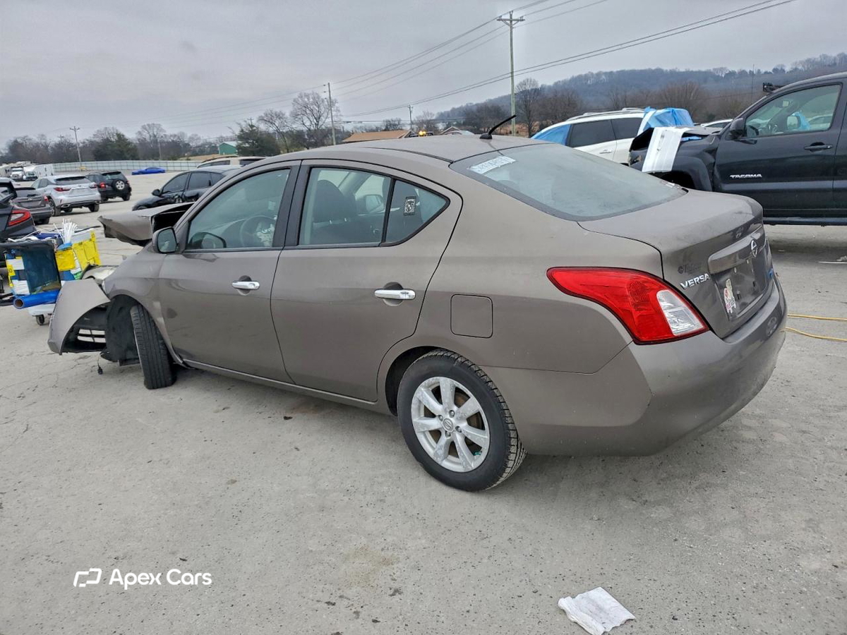 Nissan Versa 2012