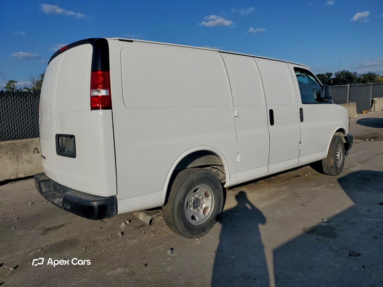 Chevrolet Express 2024