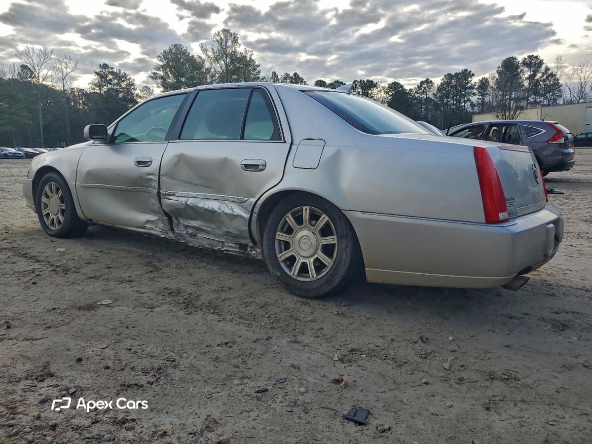 Cadillac DTS 2010