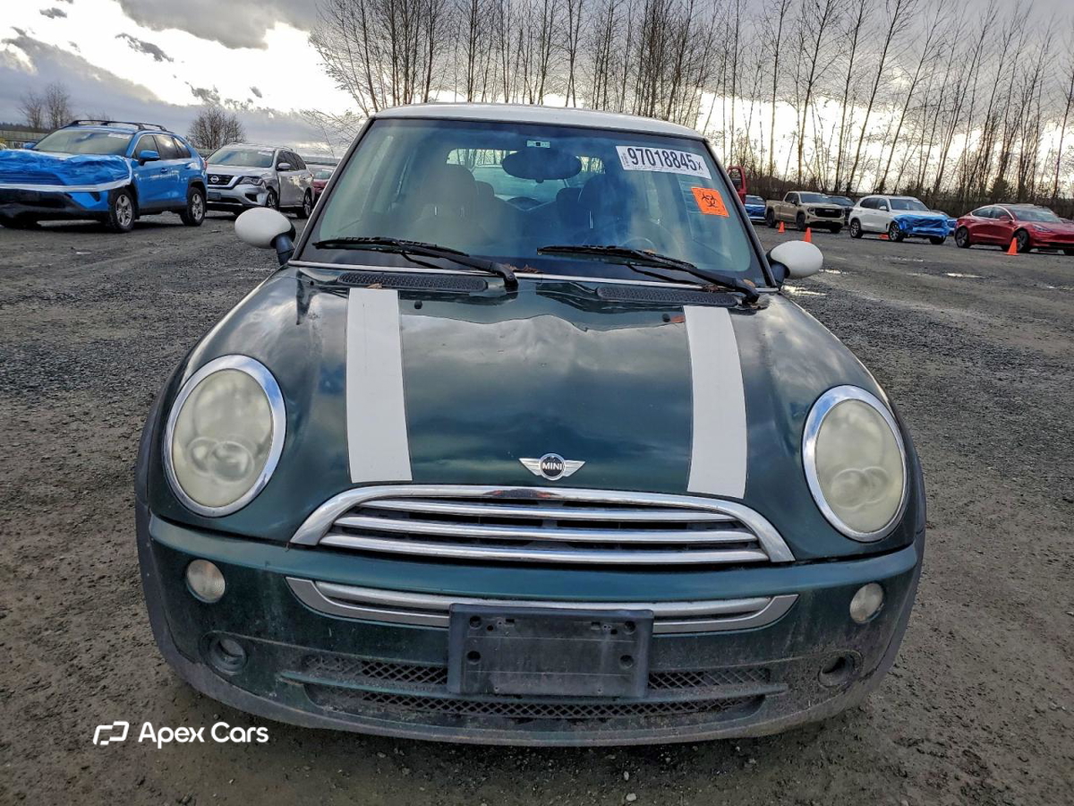 MINI Cooper 2005