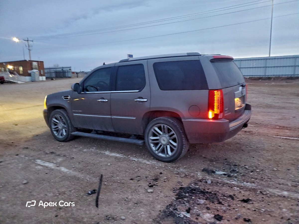 Cadillac Escalade 2012