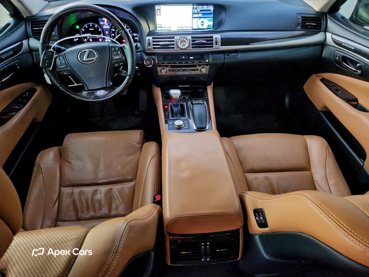 Lexus LS 2013