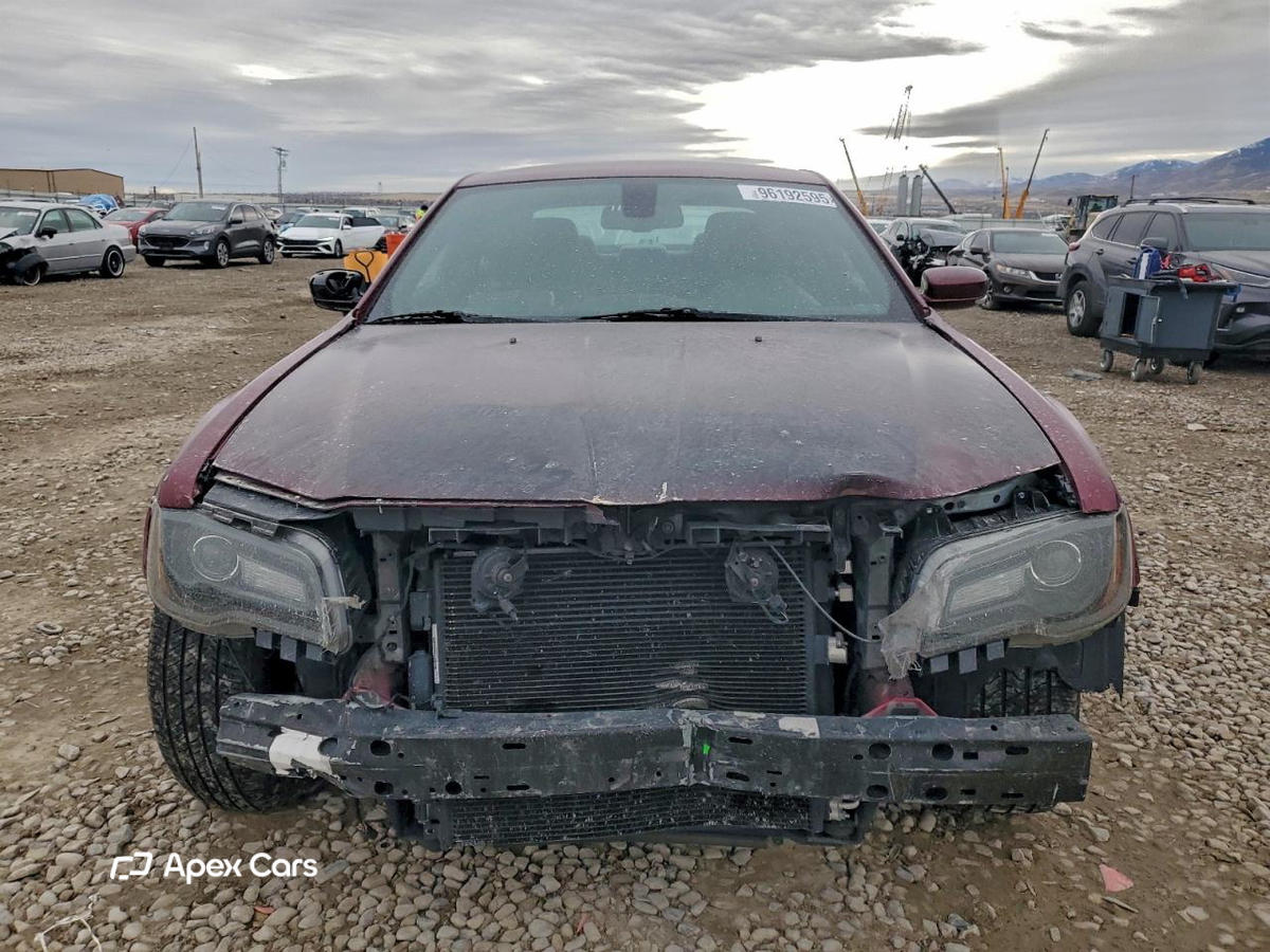 Chrysler 300 2021