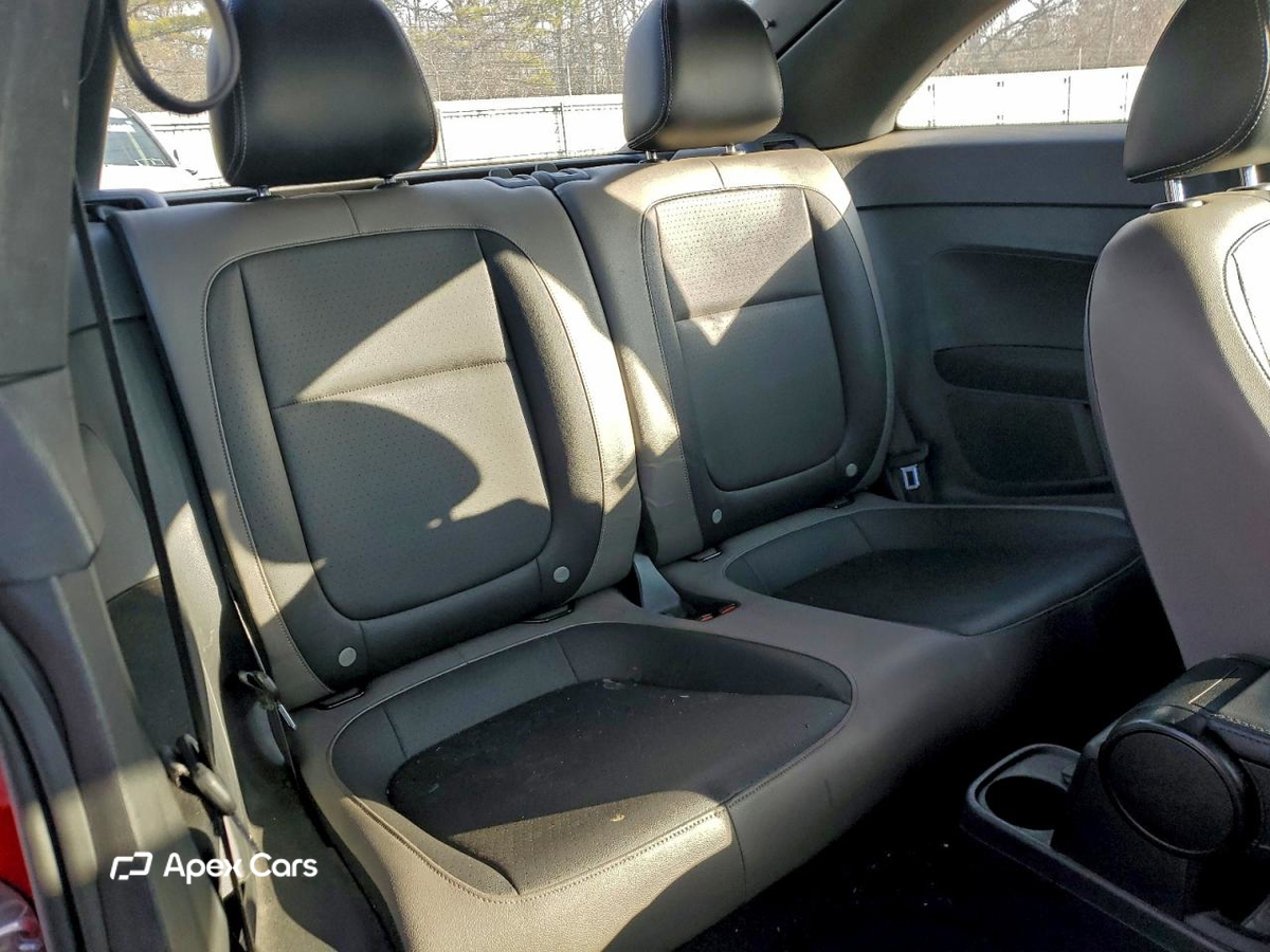Volkswagen Beetle 2015