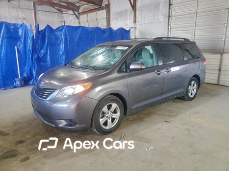 Toyota Sienna 2012 - Image 1 of 13