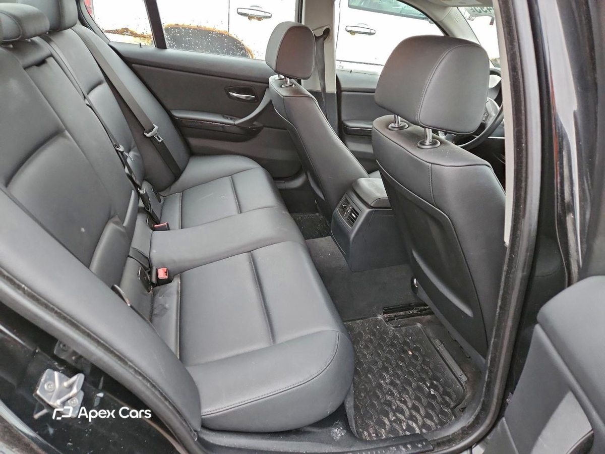 BMW Series 3 2010