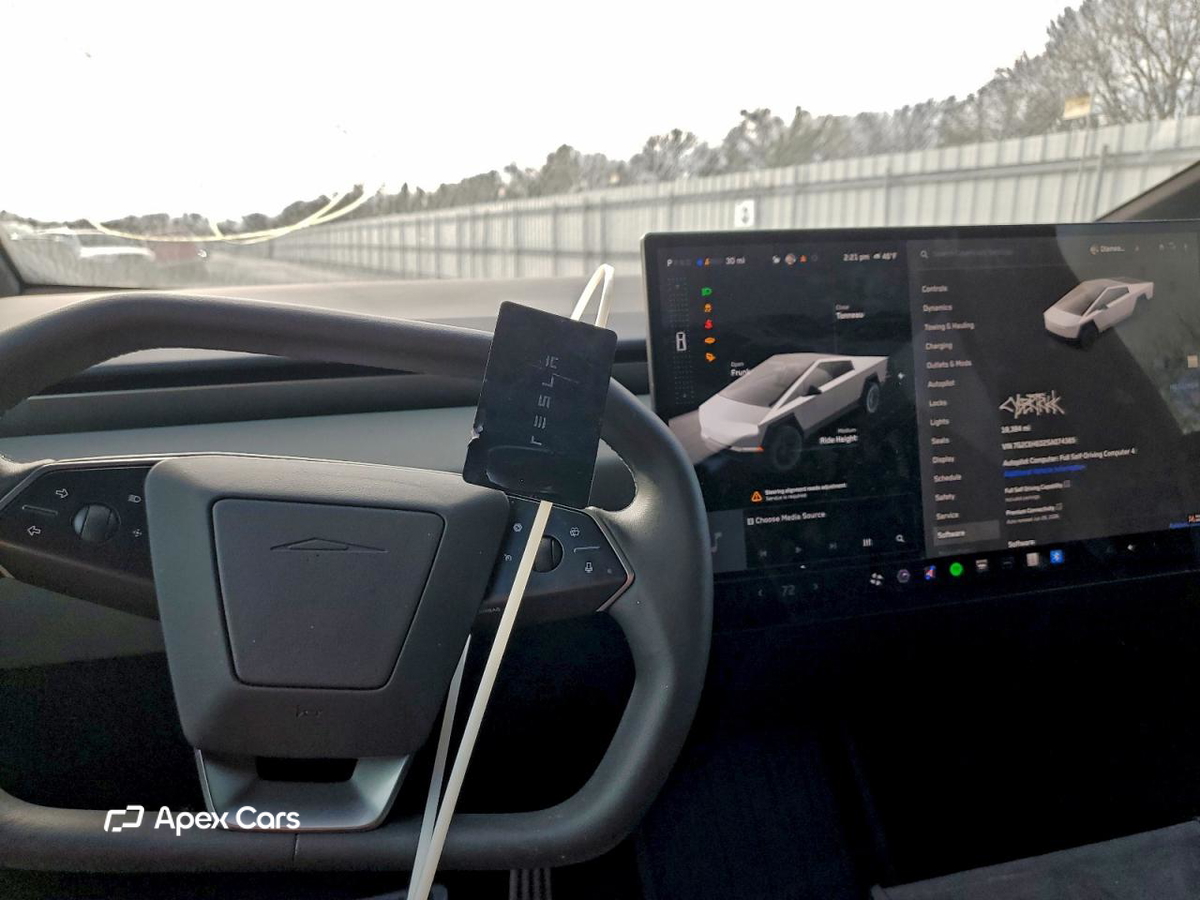 Tesla Cybertruck 2025