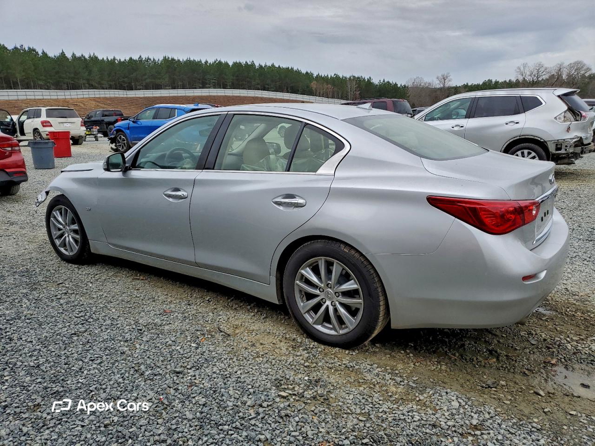 Infiniti Q50 2015