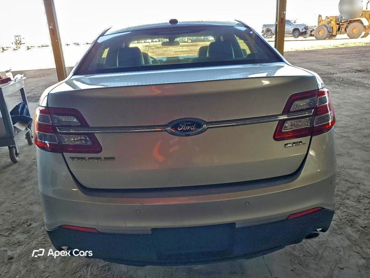 Ford Taurus 2014