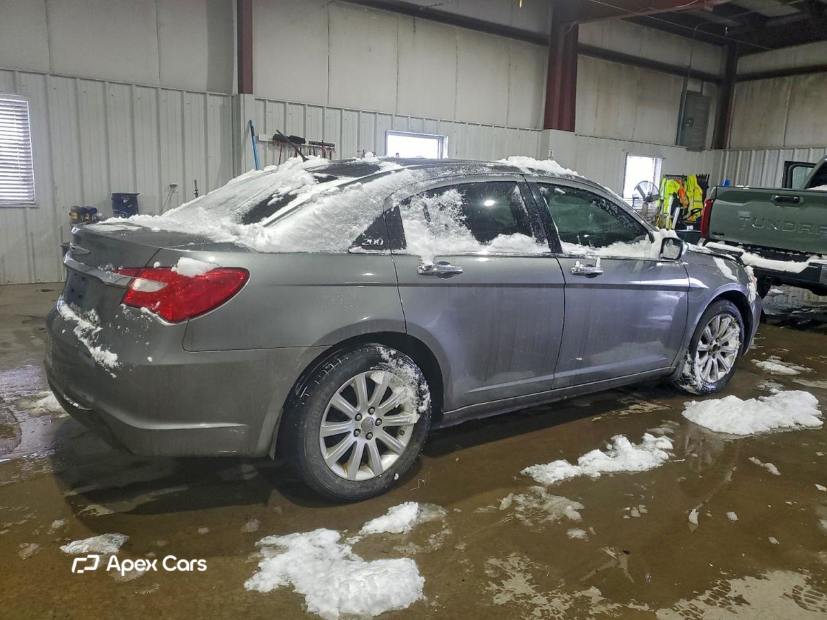Chrysler 200 2013