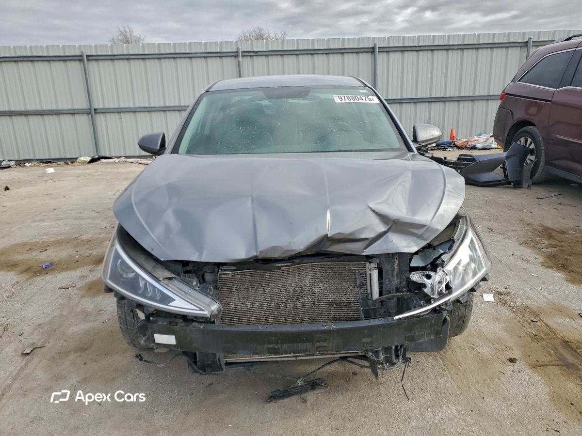 Hyundai Elantra 2019