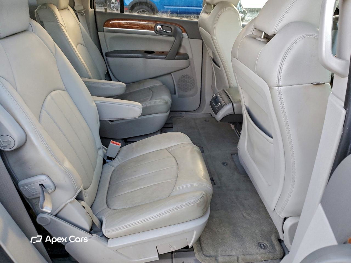 Buick Enclave 2011