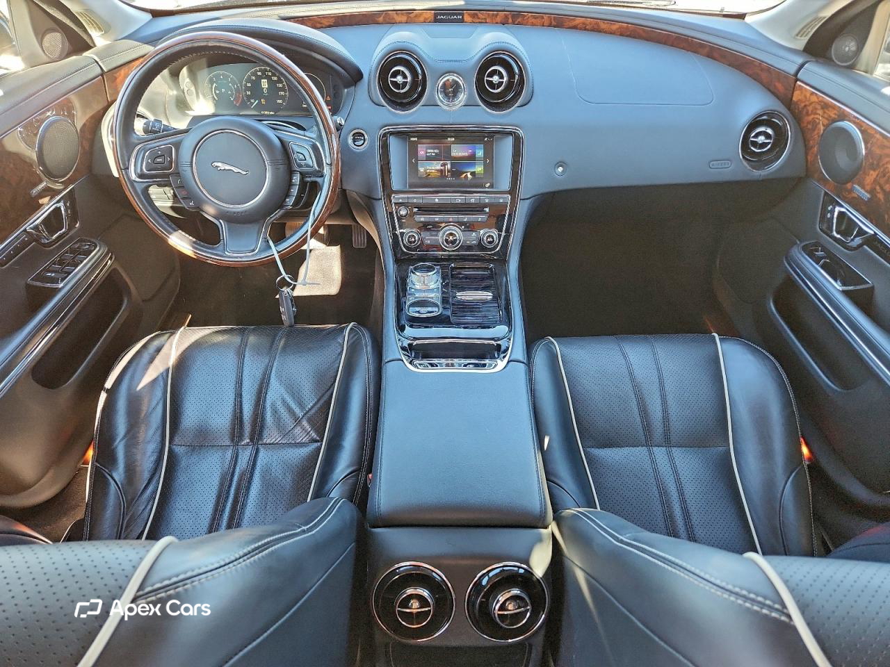 Jaguar XJ 2016