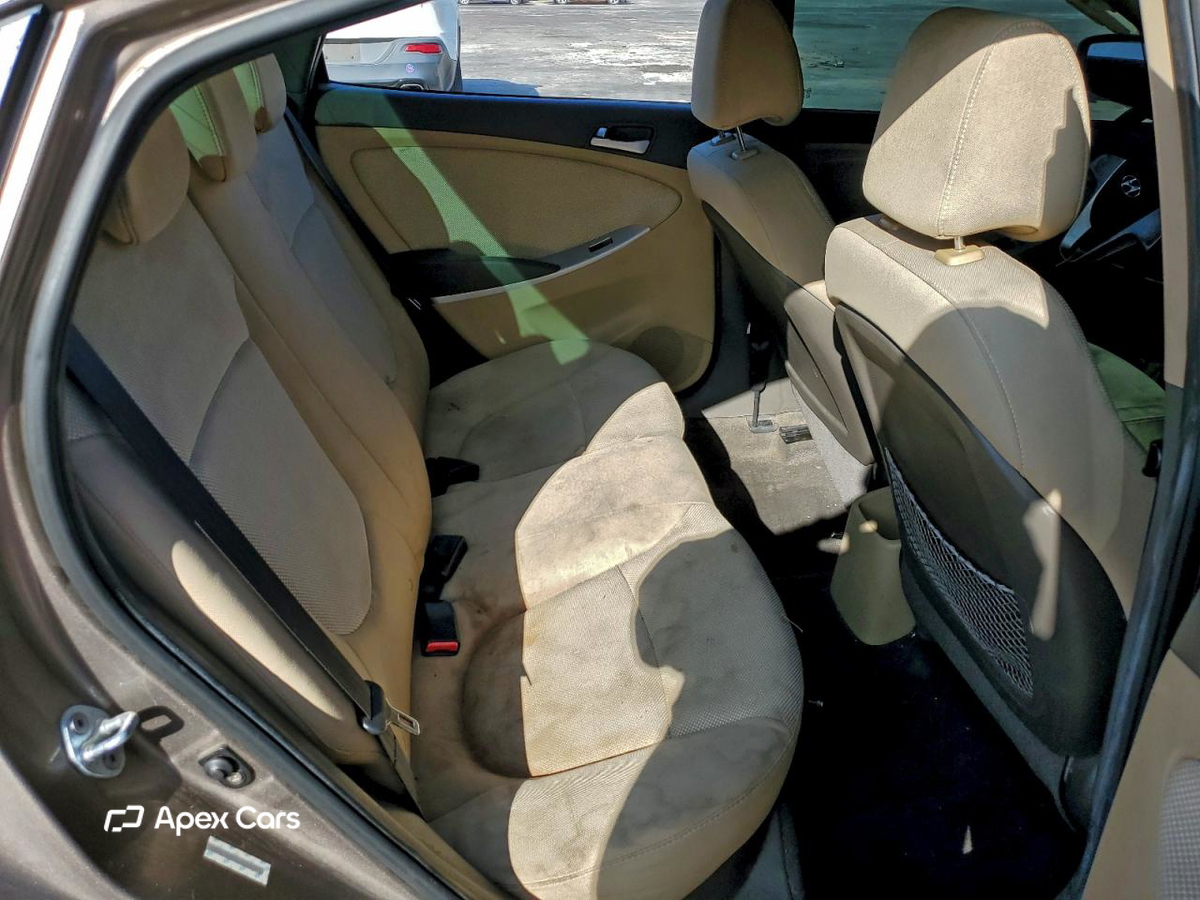 Hyundai Accent 2012
